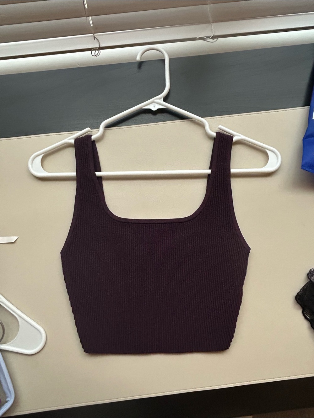 Aritzia babaton sculpt knit tank top